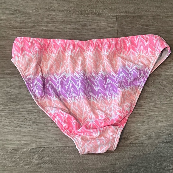 Venus Pink/Purple Bikini Swimsuit Bottom Summer Size 10 - Picture 2 of 3